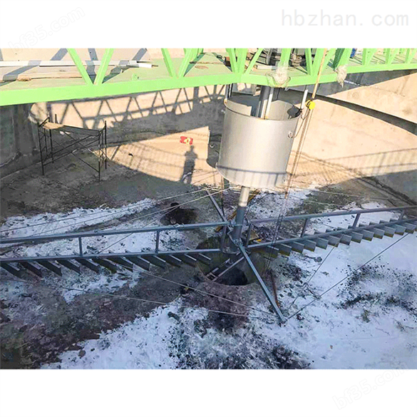 污泥处理设备浓缩池悬挂式中心传动刮泥机